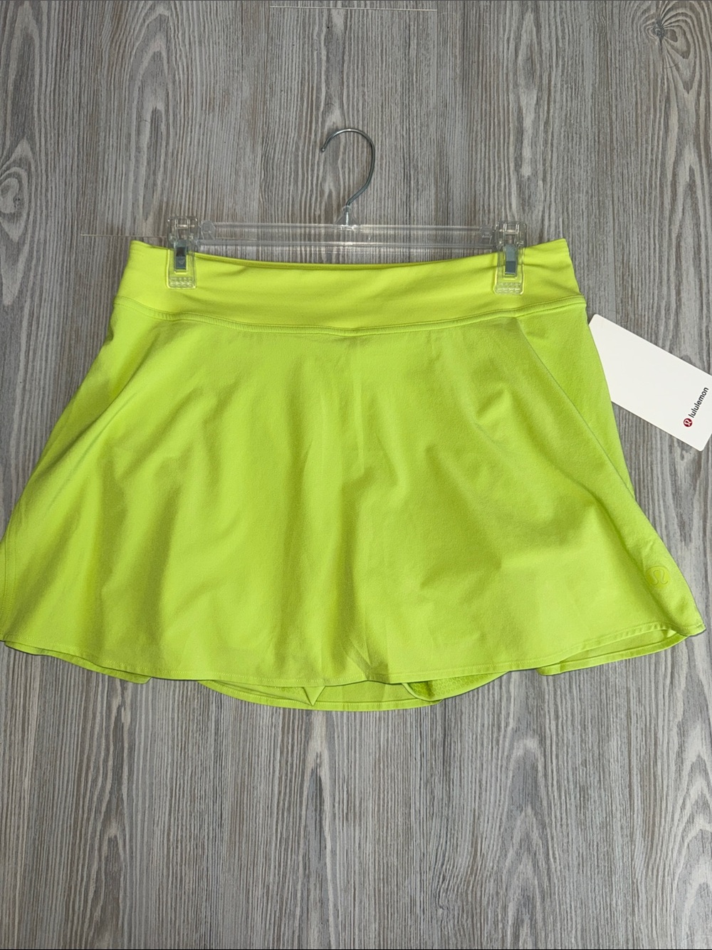 Lululemon Women’s Neon Lime Lightweight High-Rise Tennis Skirt